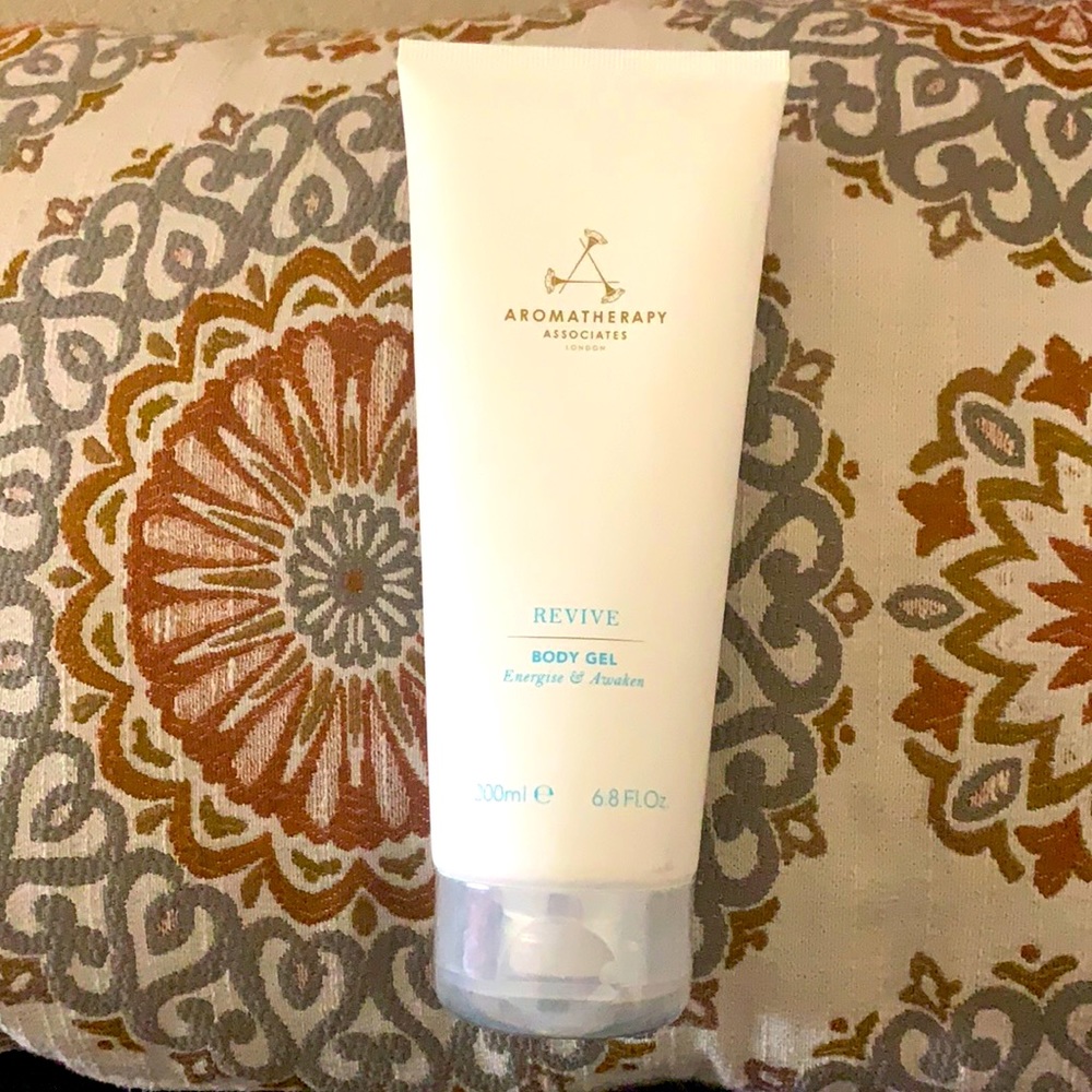 Aromatherapy body gel